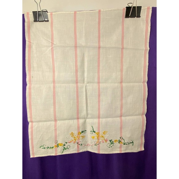 Vintage, Handmade Kitchen/Dish/Tea Towel with Hand Embroidered Flowers. - Picture 10 of 11